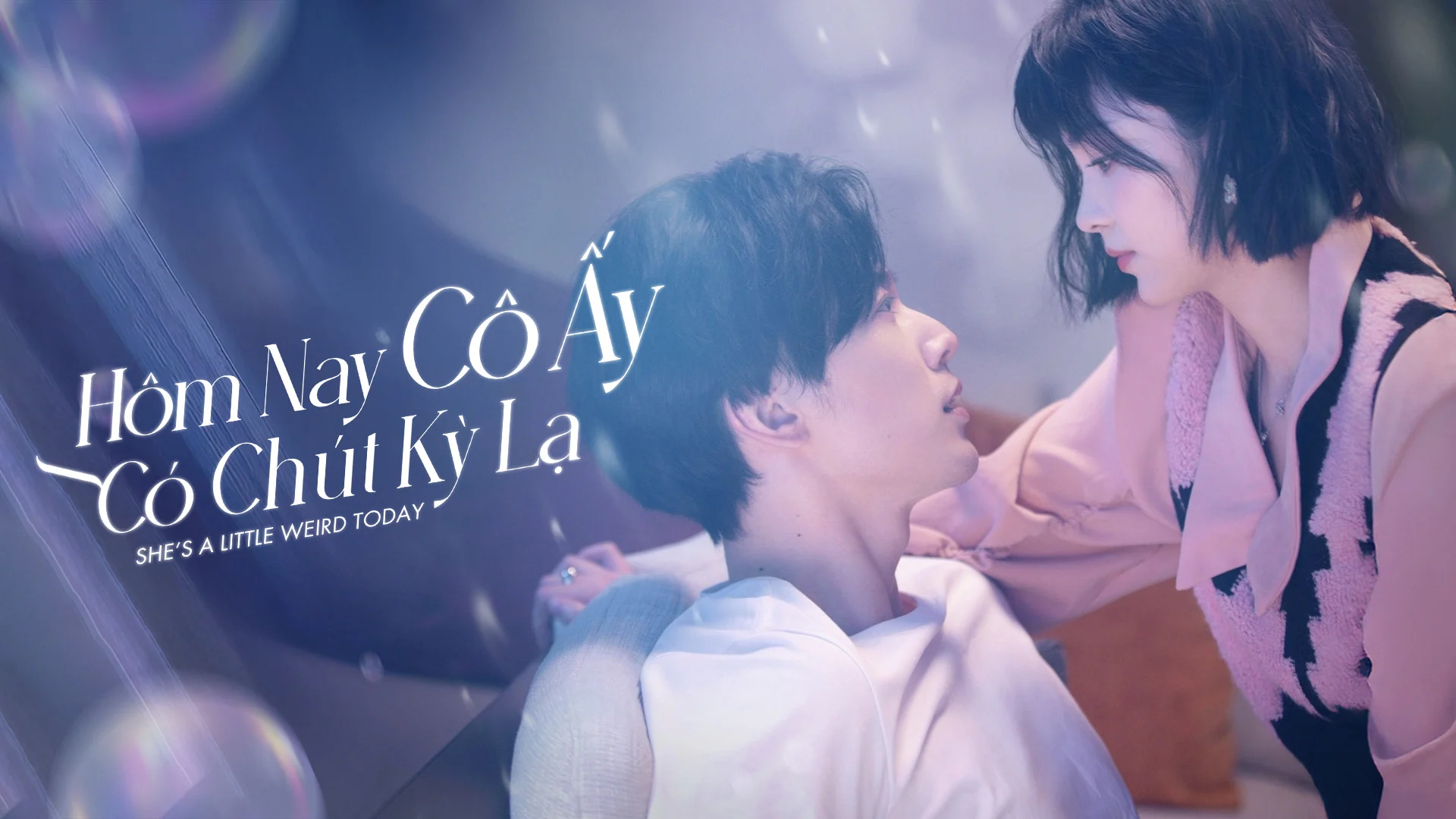 Hôm Nay Cô Ấy Có Chút Kỳ Lạ