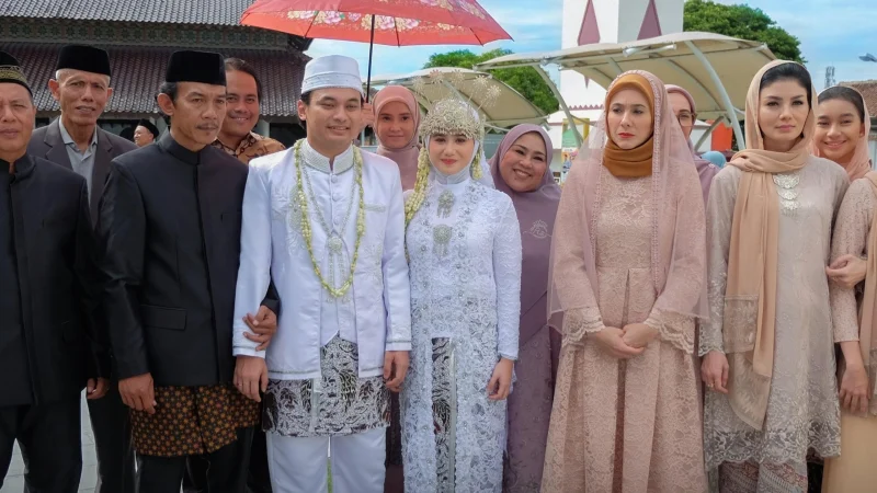 Mẹ Chồng Nàng Dâu